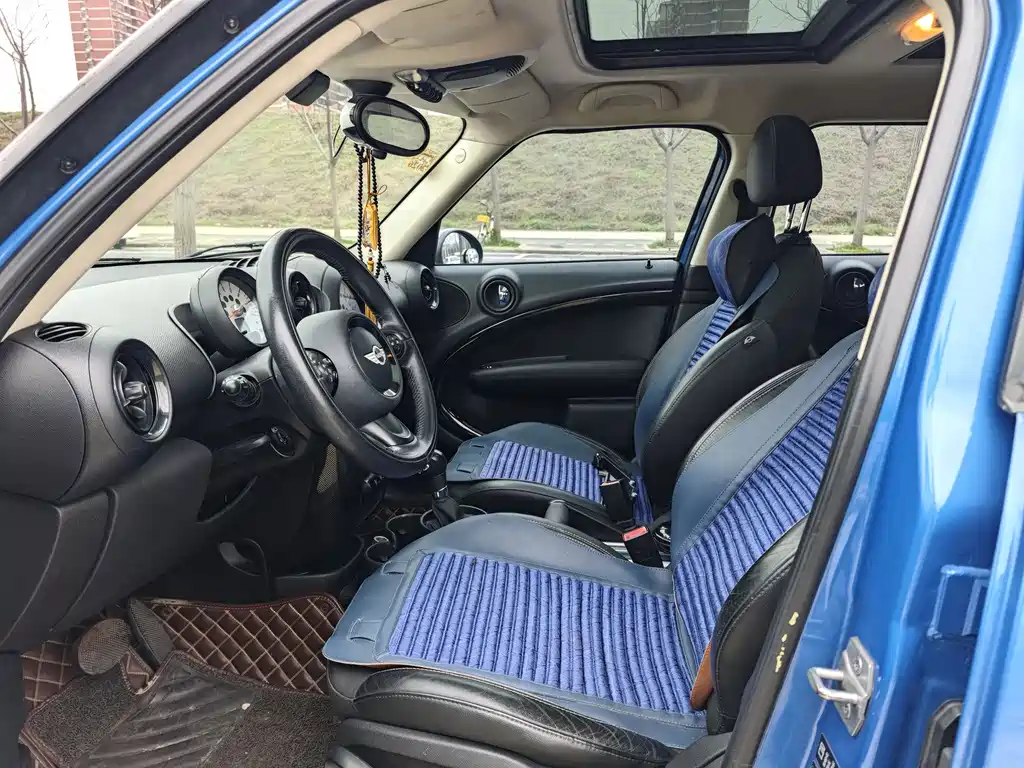MINI COUNTRYMAN 1.6 L COOPER Excitement