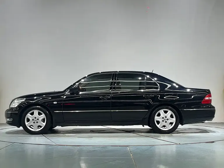 Lexus LS 430
