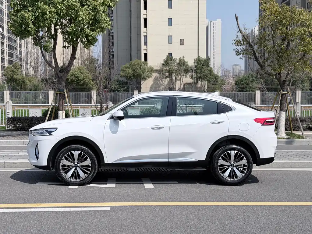 Haval F7 x 1.5 T 2 WD Ultimate Smart Trendy