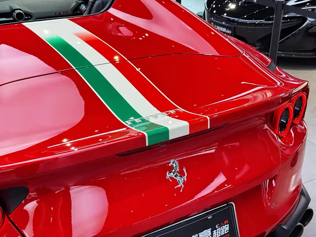 Ferrari 812 6.5 L GTS