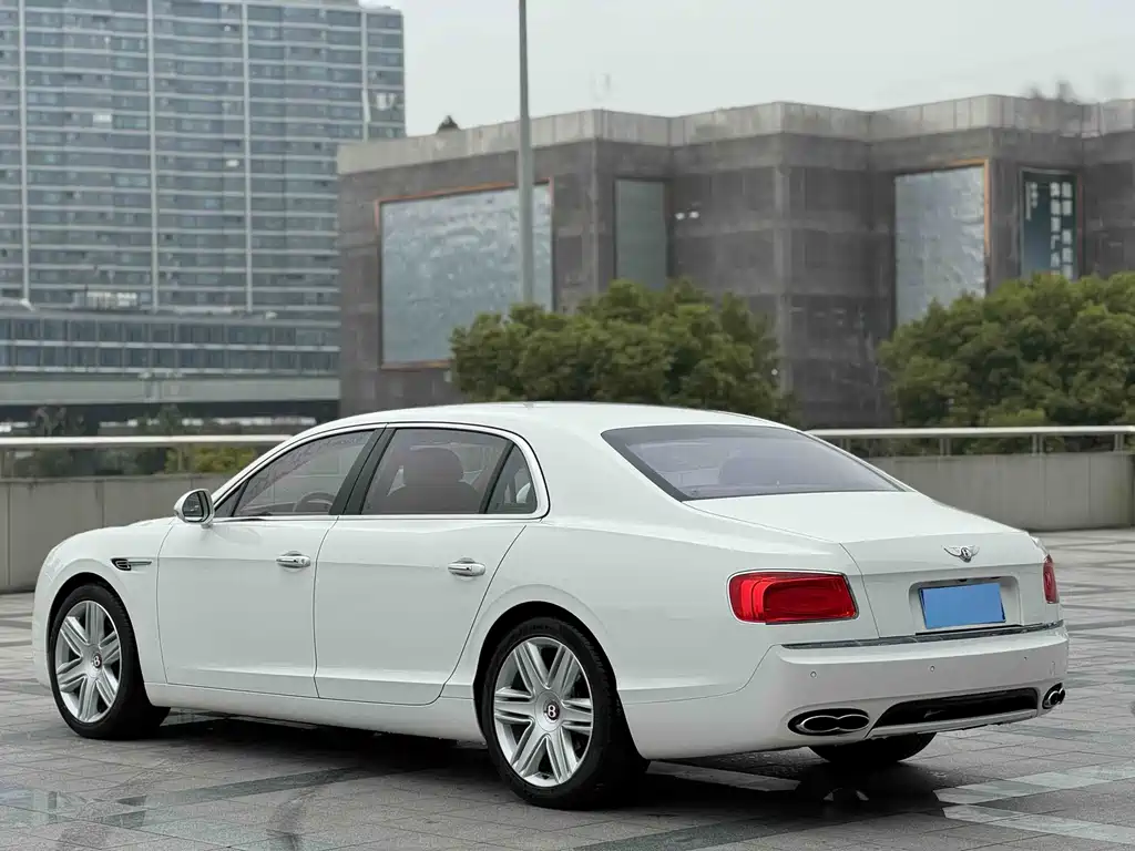 Flying Spur 4.0 T V8 Standard