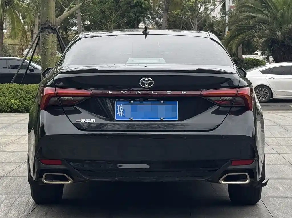 Avalon 2.5 L Luxury