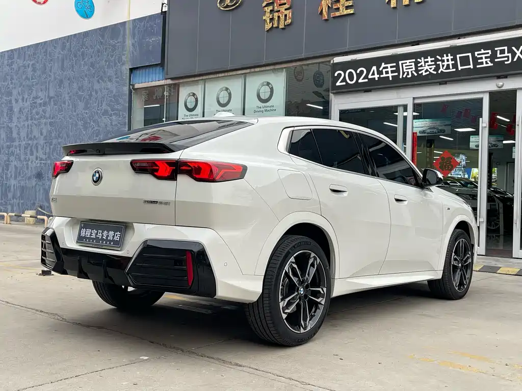 BMW X2 (Import) sDrive25 i M Sport Package