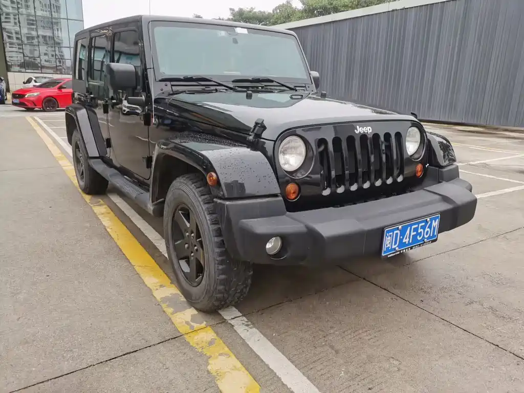 Wrangler 3.8 L Sahara 4-door