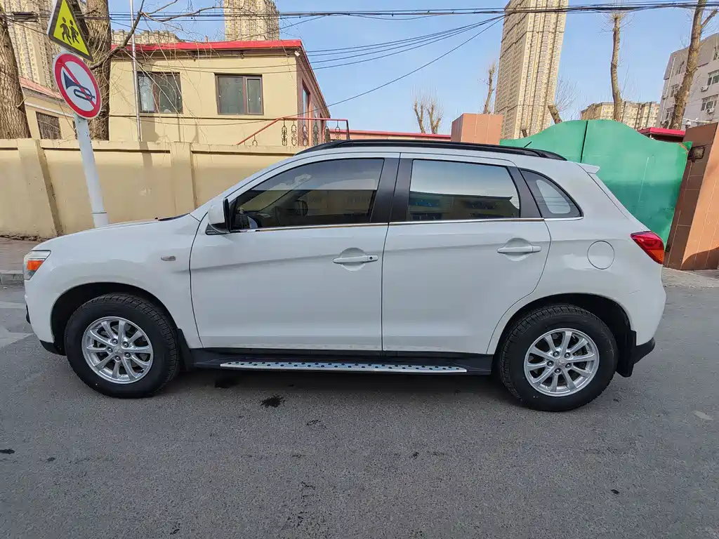 ASX 2.0 L CVT 2 WD Elite