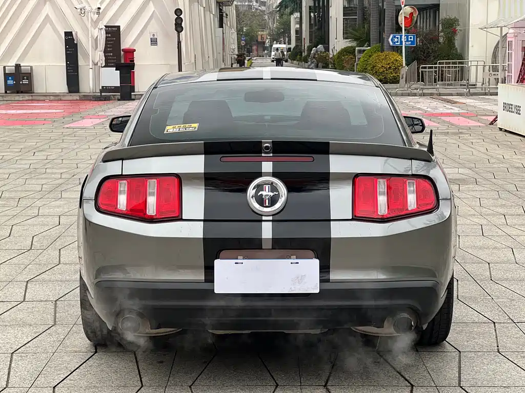 Mustang 3.7 L Auto Standard