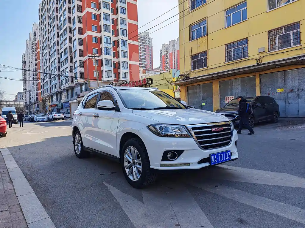 Haval H2 Red Label 1.5 T Manual 2 WD Distinguished