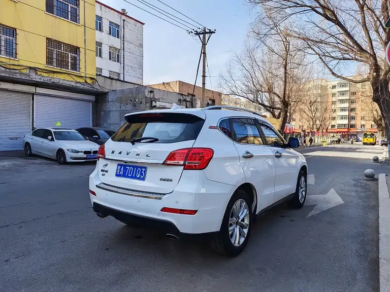 Haval H2 Red Label 1.5 T Manual 2 WD Distinguished