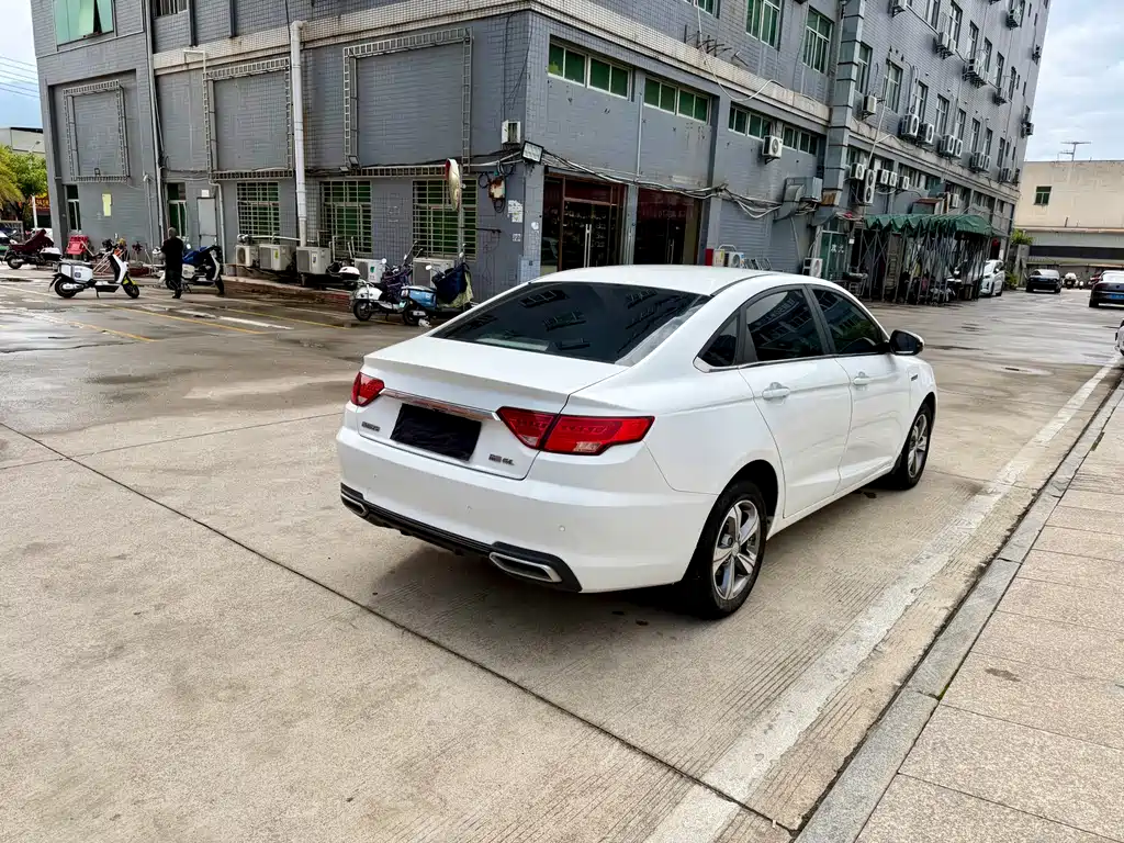 Emgrand GL 1.4 T DCT Elite Connected