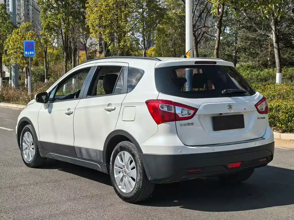 S-Cross 1.6 L CVT 2 WD Progressive