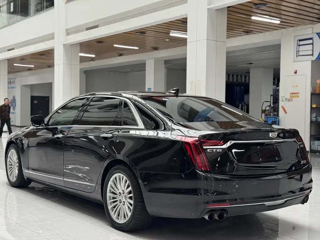 Cadillac CT6 28 T Elite
