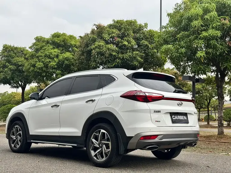 Hyundai Tucson 280 TGDi DCT 2 WD Connected CN-V