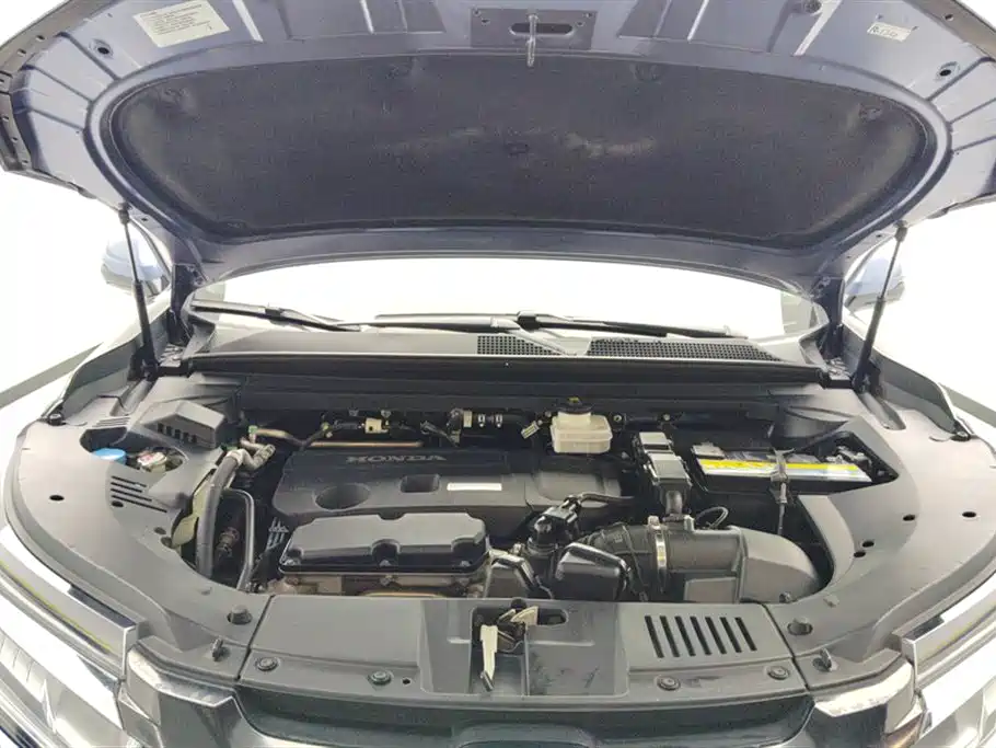 Avancier 370 TURBO 4 WD Supreme