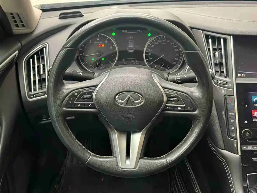 Infiniti Q50 L 2.0 T Comfort CN-V