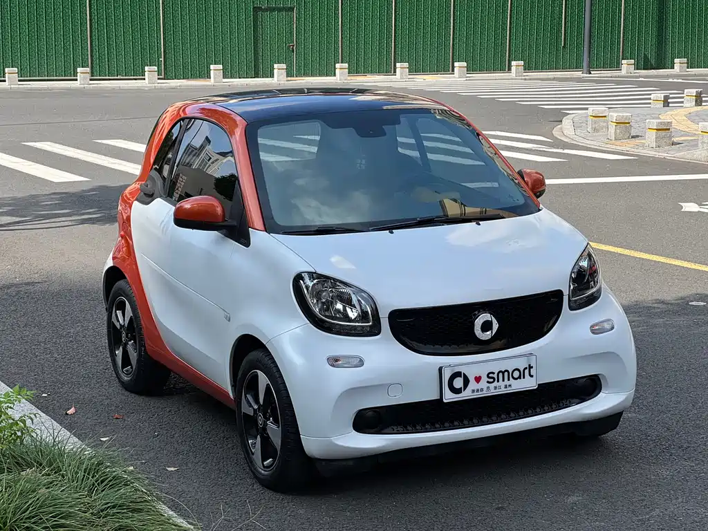 smart fortwo 1.0 L 52 kW Hardtop Passion CN-V