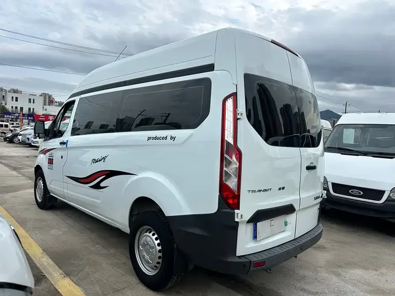 Ford Transit 2.0 T Diesel Manual Multi-purpose Commercial MWB Mid Roof 5 6-seat