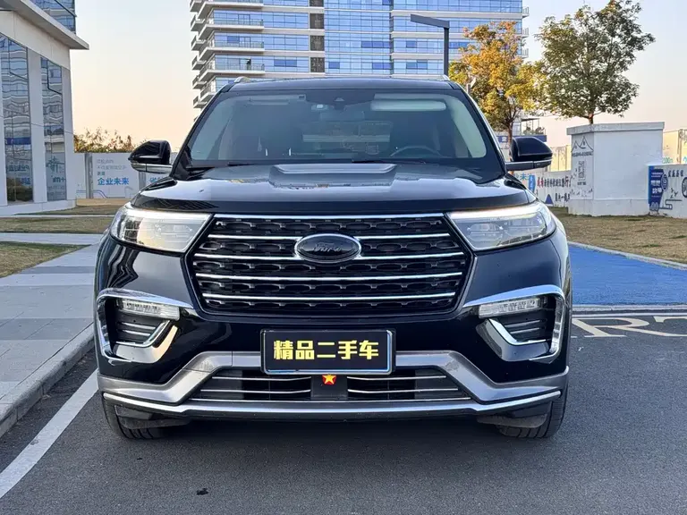 Ford Explorer EcoBoost 285 4 WD Style 6-seat