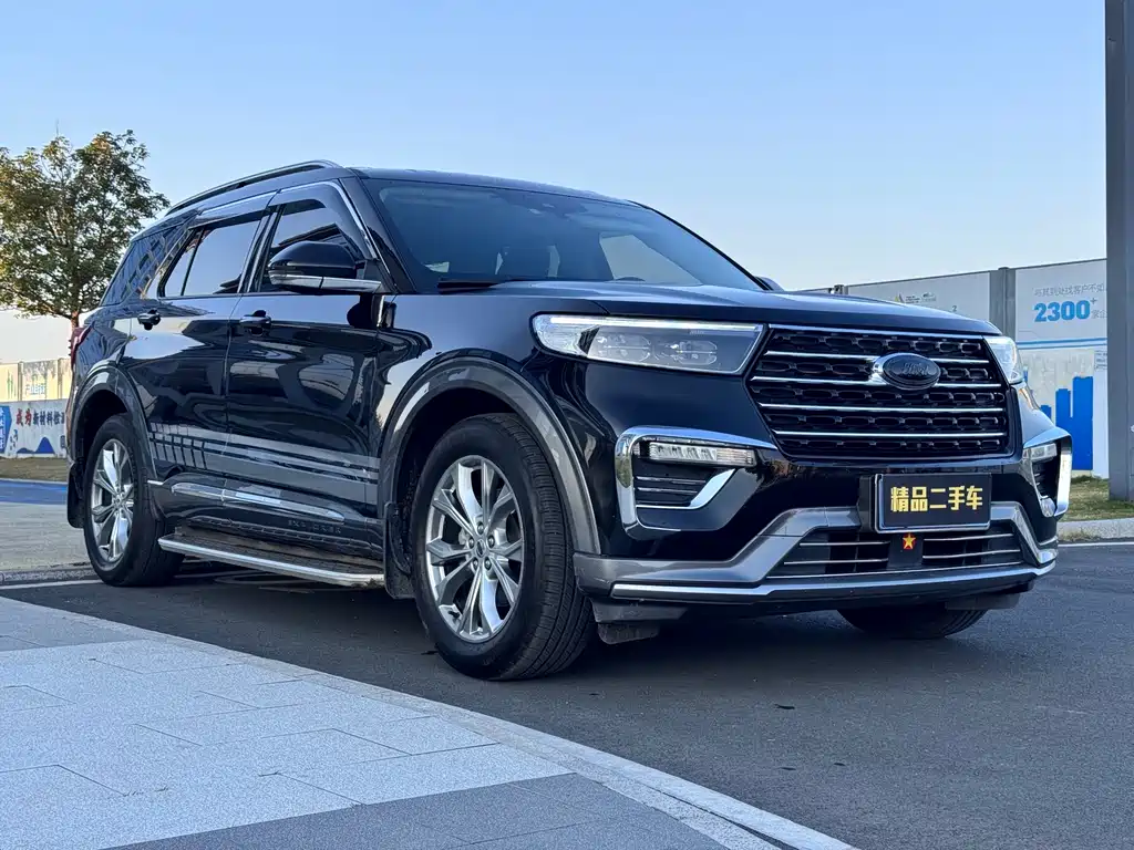 Explorer EcoBoost 285 4 WD Style 6-seat