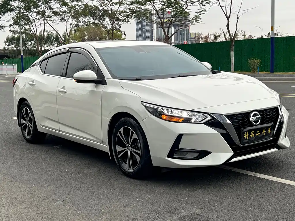 Sylphy Facelift 1.6 L CVT Joy