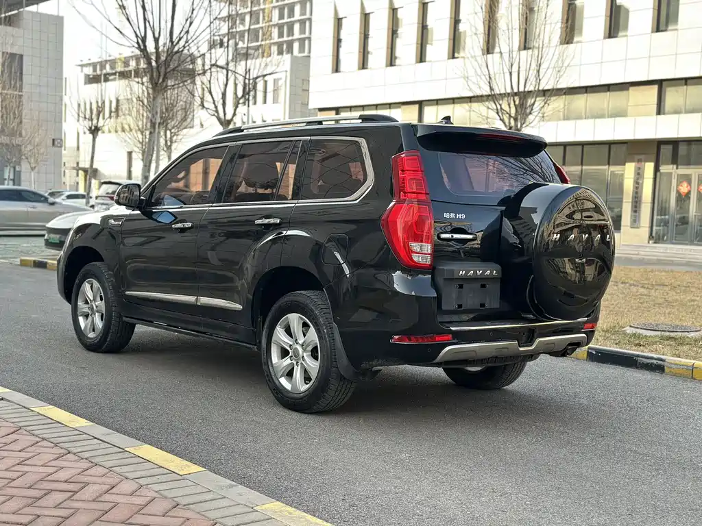 Haval H9 2.0 T Gasoline 4 WD Distinguished 7-seat