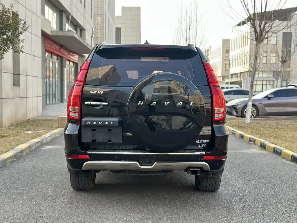 Haval H9 2.0 T Gasoline 4 WD Distinguished 7-seat