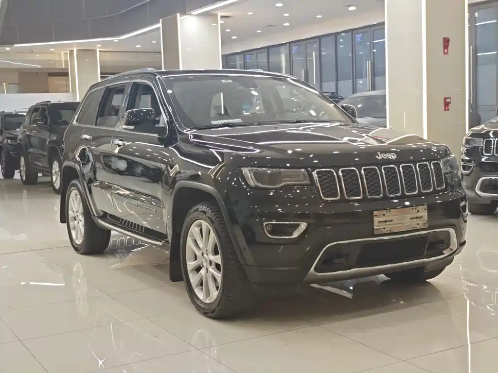 Grand Cherokee (Import) 3.6 L Elite Navigation