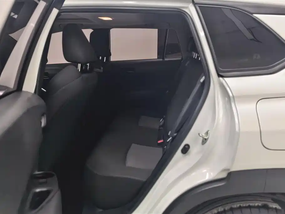 Frontlander 2.0 L CVT Leading