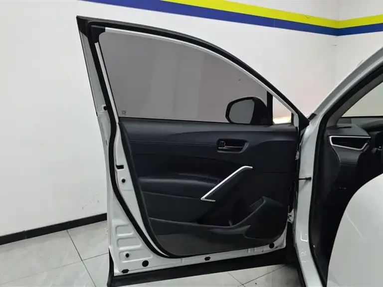 Toyota Corolla Cross 2.0 L Smart e-Hybrid Dual Engine Pioneer