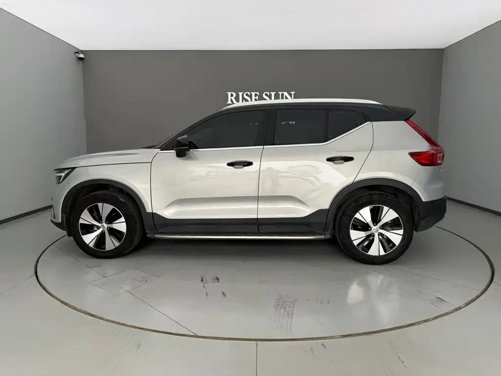 Volvo XC40 B3 Smart Vision Luxury