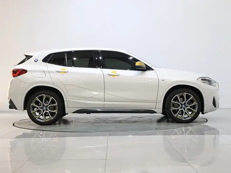 BMW X2 sDrive 25 i Radiant