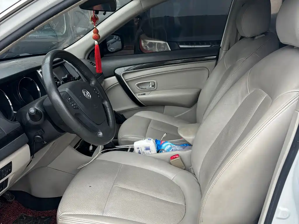 Dongfeng Fengshen A60 1.6 L DCT Distinguished