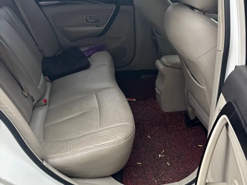 Dongfeng Fengshen A60 1.6 L DCT Distinguished