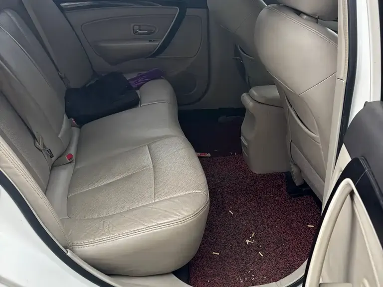 Dongfeng Fengshen A60 1.6 L DCT Distinguished