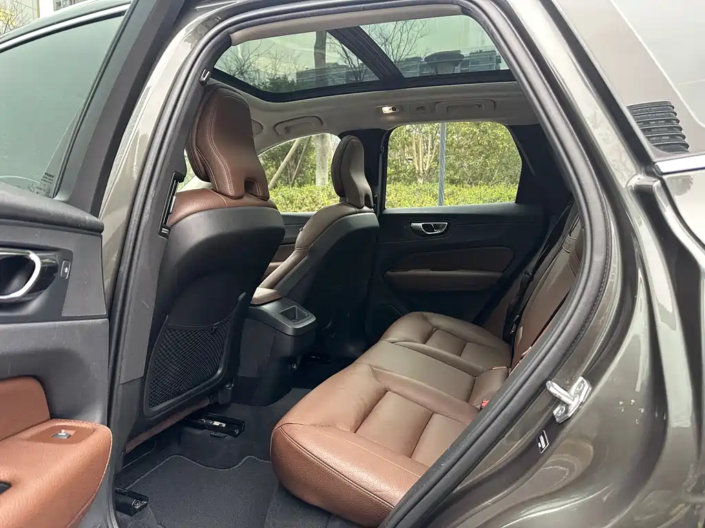 Volvo XC60 T5 4 WD Smart Vision CN-VI