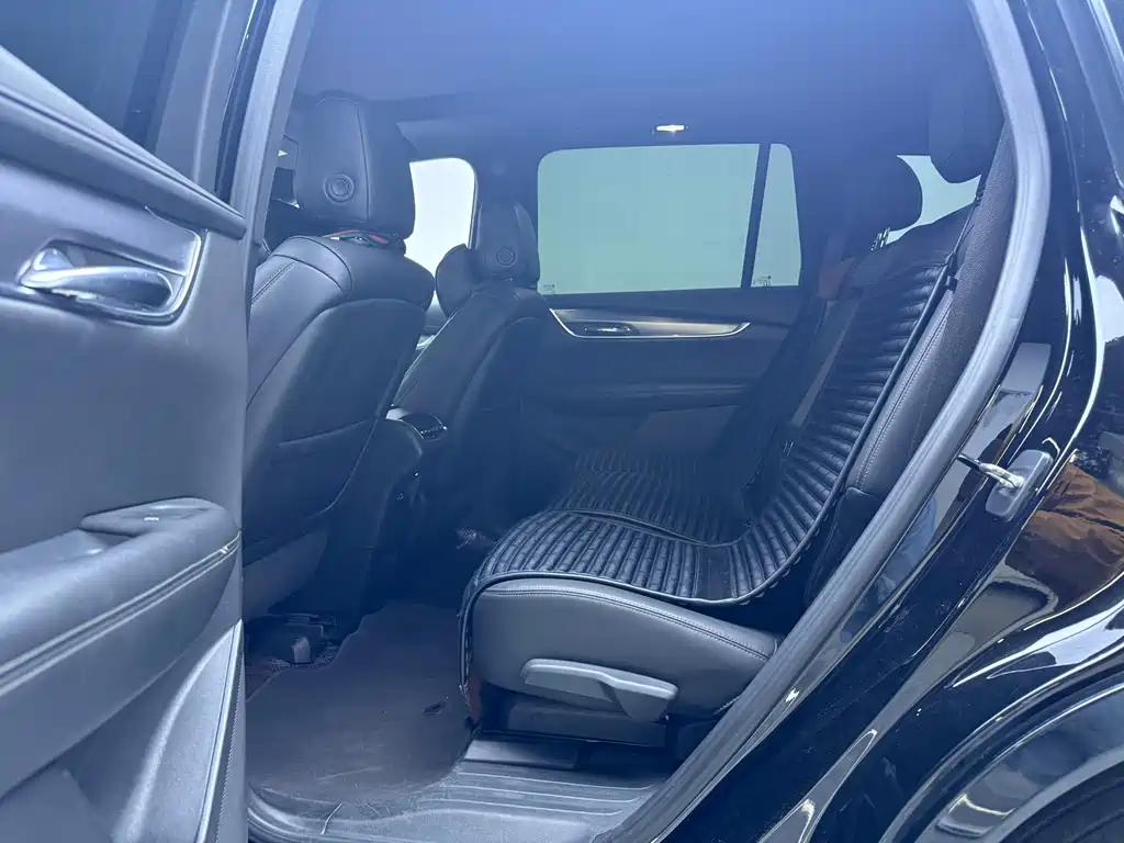 Cadillac XT6 28 T 7-seat 4 WD Style