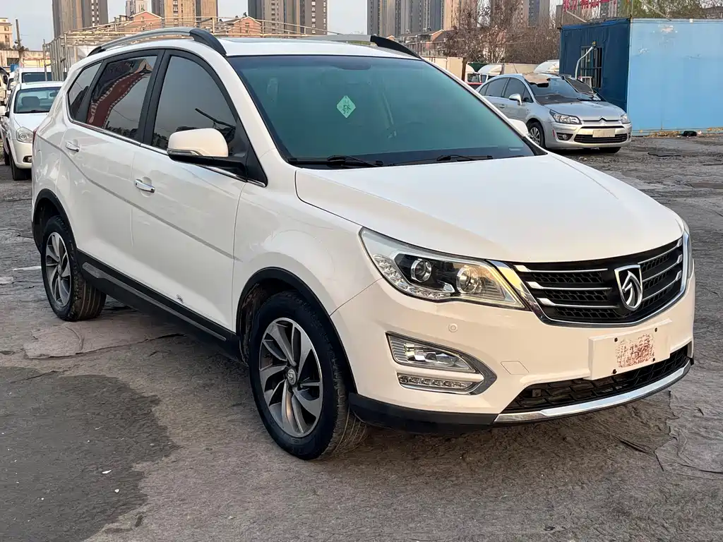 Baojun 560 1.8 L Manual Luxury