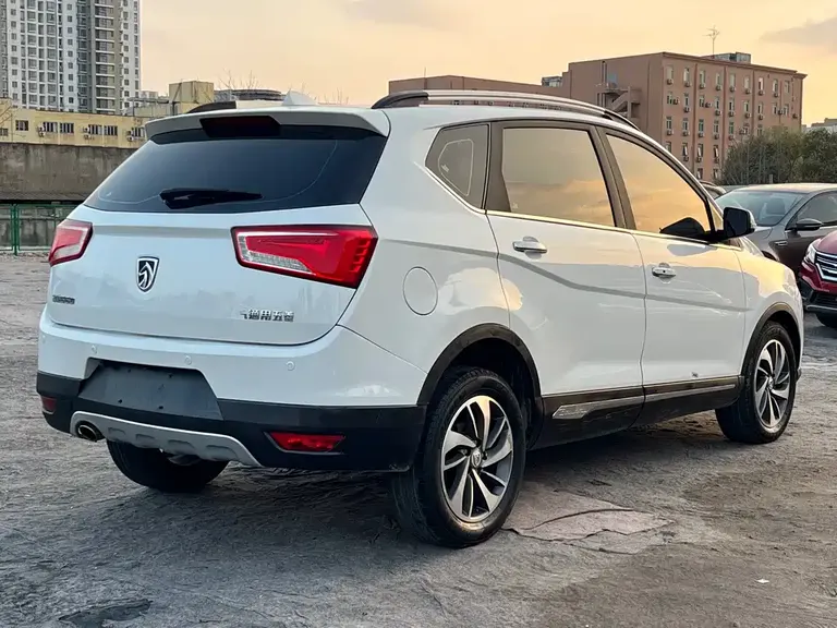 Baojun 560 1.8 L Manual Luxury