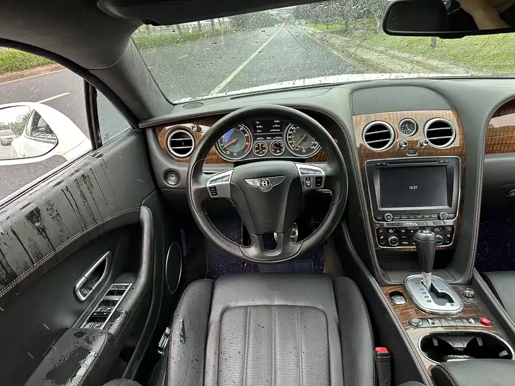 Continental GT 4.0 T GT V8