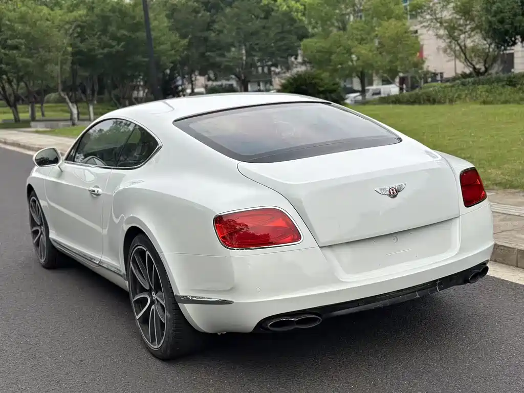 Continental GT 4.0 T GT V8