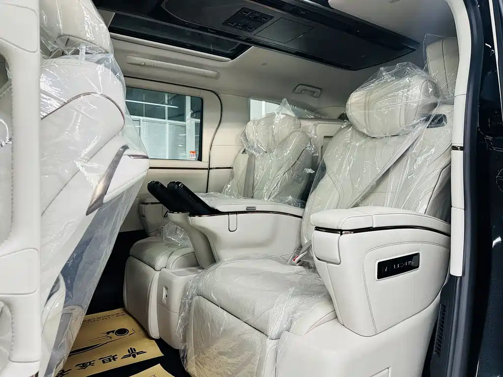 Lexus LM 350 h 7-seat Elegant