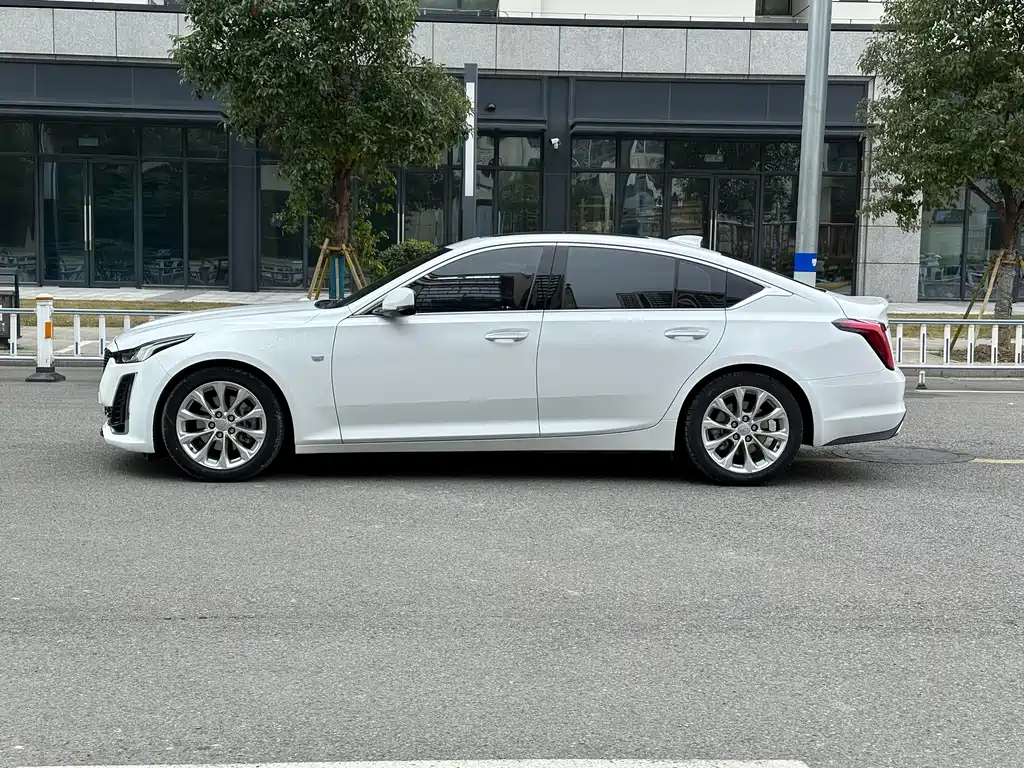 Cadillac CT5 Facelift 28 T Luxury