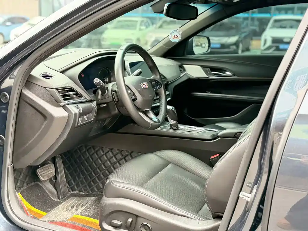 Cadillac CT4 28 T Luxury