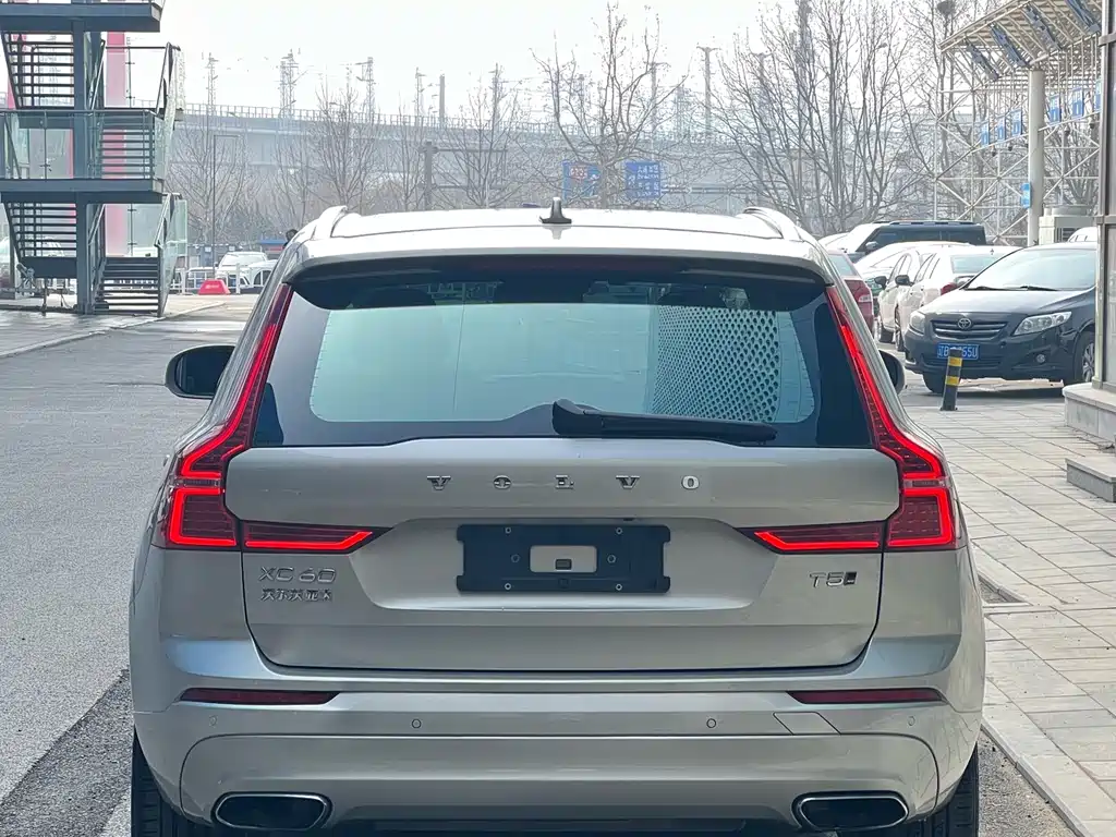 Volvo XC60 T5 4 WD Smart Ease CN-VI