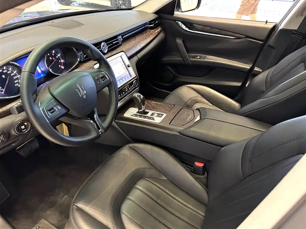 Quattroporte 3.0 T Standard