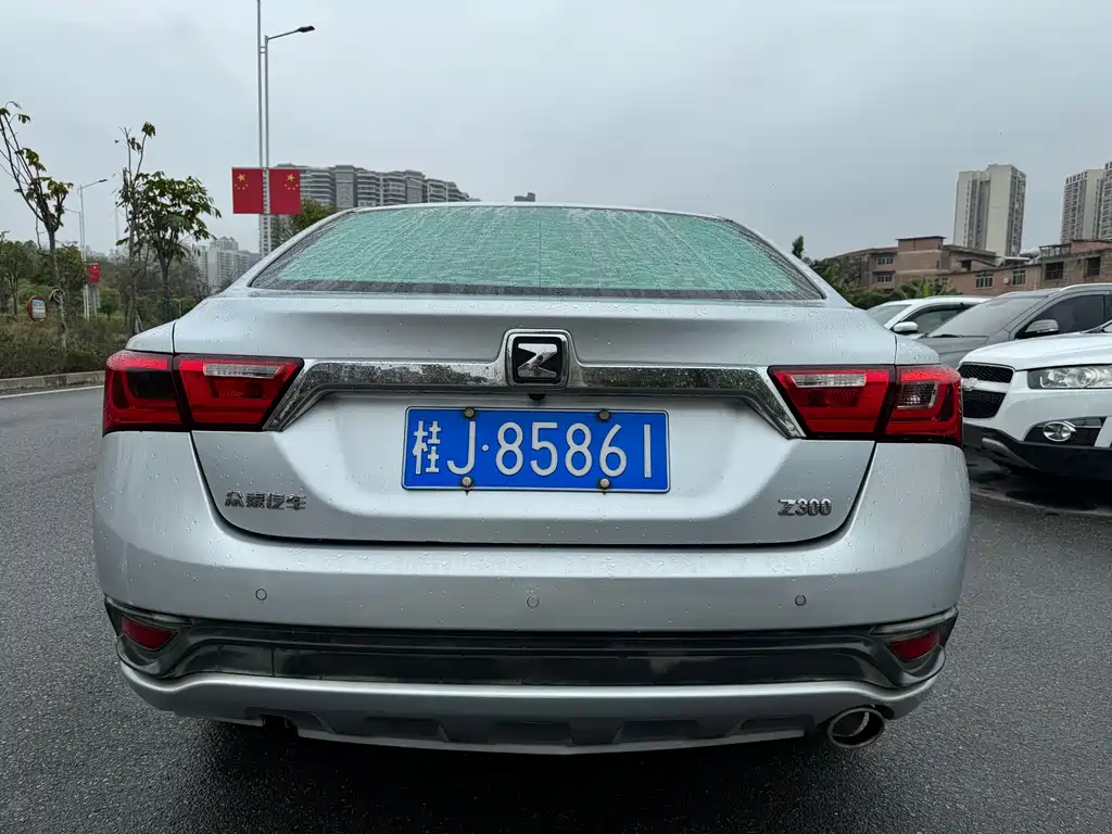 Zotye Z300 众泰Z300 2014款 1.5 L 都市版手动豪华型