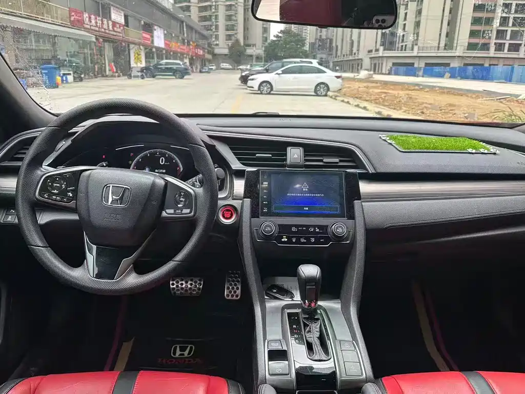 Civic HATCHBACK 220 TURBO CVT Trend Cool Control