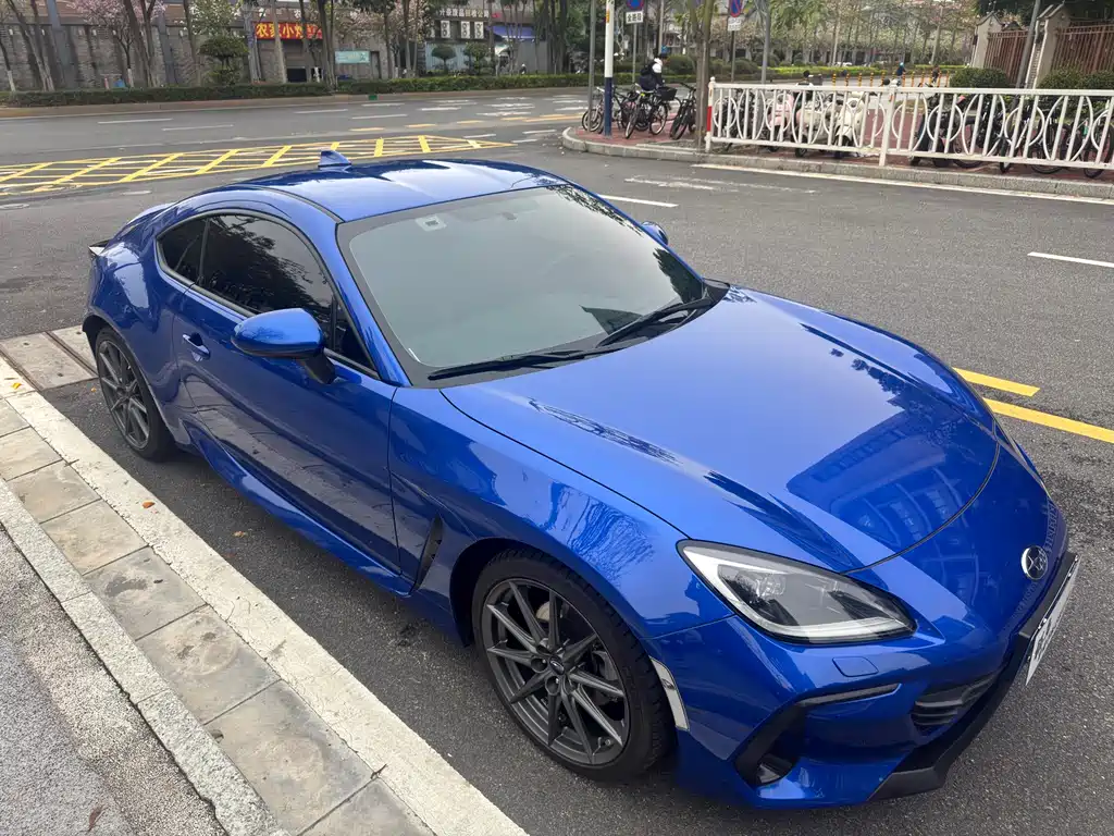 Subaru BRZ 2.4 L Manual