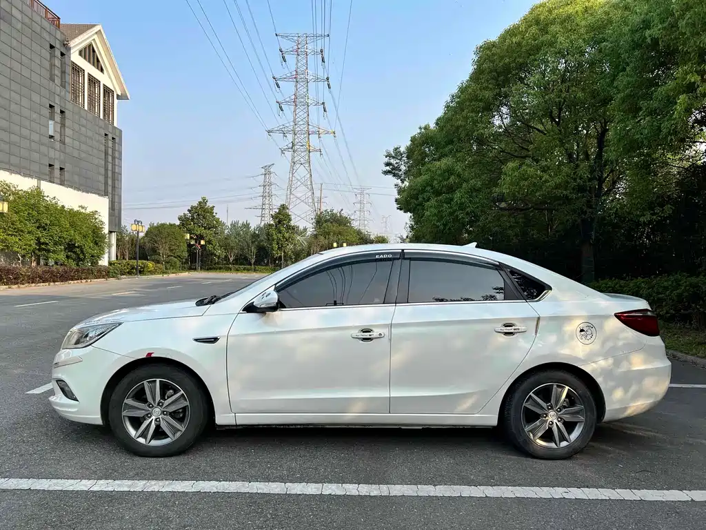 Eado 1.6 L Auto Luxury