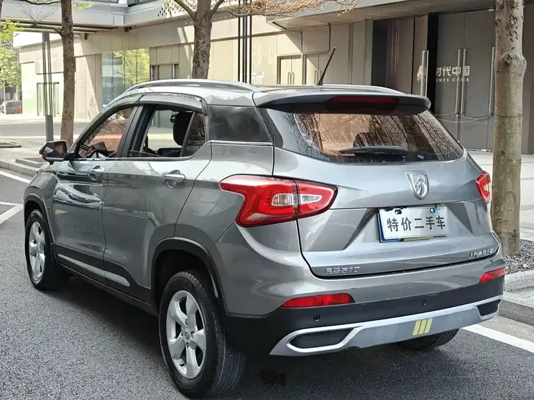 Baojun 510 1.5 L Auto Anniversary Special Edition CN-V