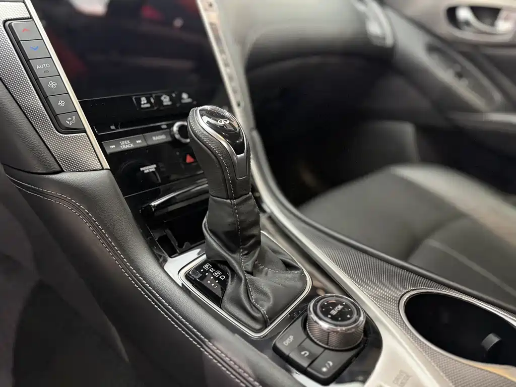 Infiniti Q50 L 2.0 T Comfort Enjoyment
